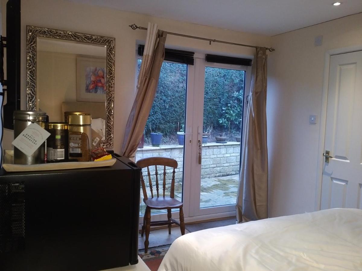 Bed and Breakfast Sunny Patch Stroud  Exterior foto